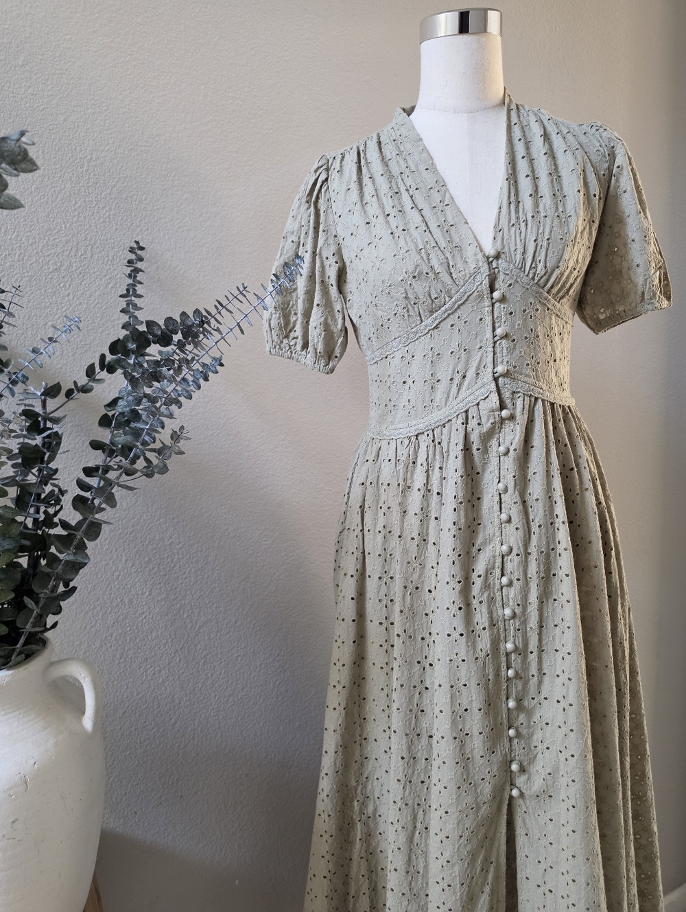 Cotton Eyelet Button Down Dress Olive Green - Picture 16 of 17